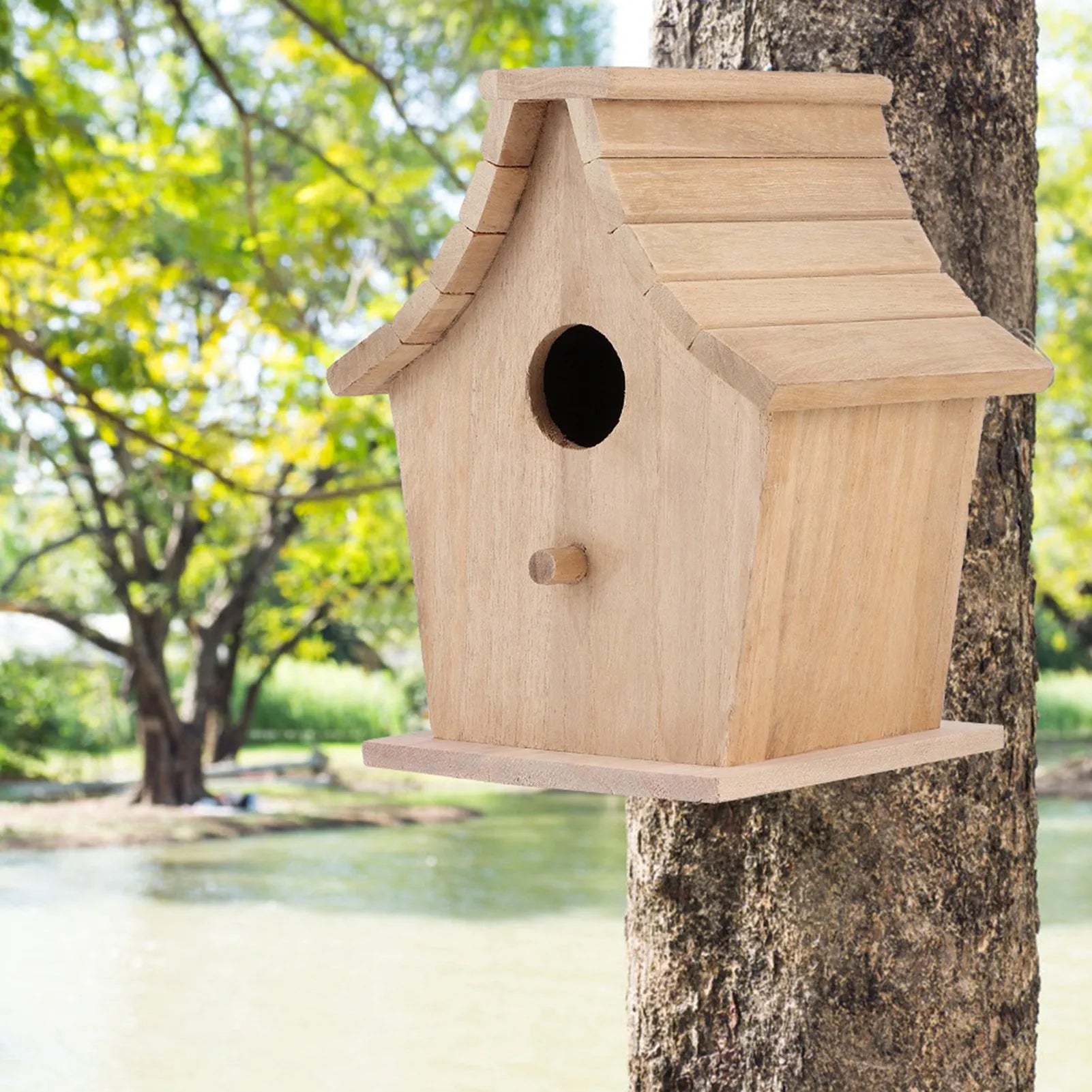 Hanging Bird House Wood Bird House Breeding Box Hanging Bird House Pet Supplies for Parrots Budgerigar Small Birds