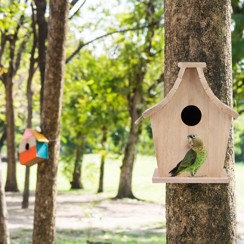 Hanging Bird House Wood Bird House Breeding Box Hanging Bird House Pet Supplies for Parrots Budgerigar Small Birds